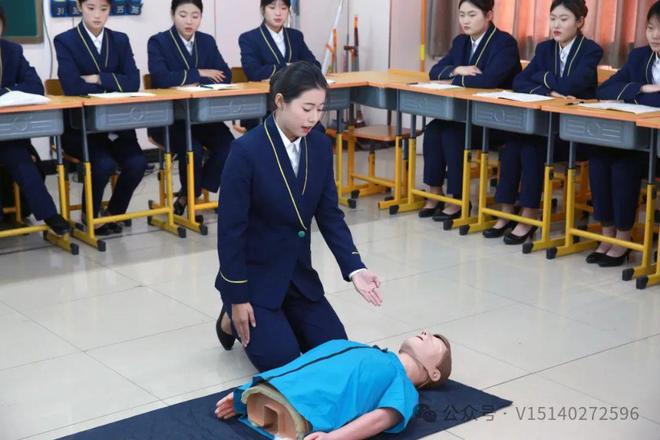 ！四大宝藏专业毕业即逆袭开元棋牌初中毕业女生必看(图5)